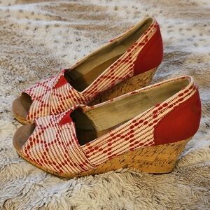 Toms Red and Cream Patterned Wedge Shoes